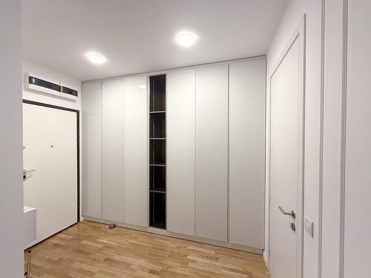 Apartament cu 3 camere decomandat în Domenii