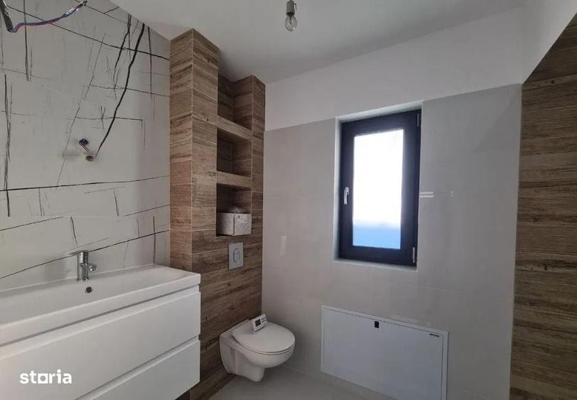 Casă individuală cu 3 camere cu Canalizare în Central