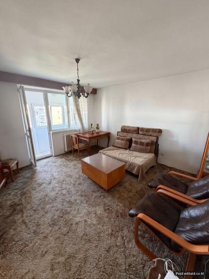 Apartament cu 3 camere semidecomandat, mobilat în Tineretului