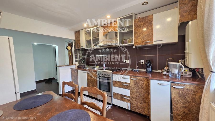 Apartament cu 3 camere decomandat, mobilat în Central