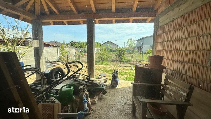 Casă cu 4 camere cu Teren 350 Mp în Tipografilor