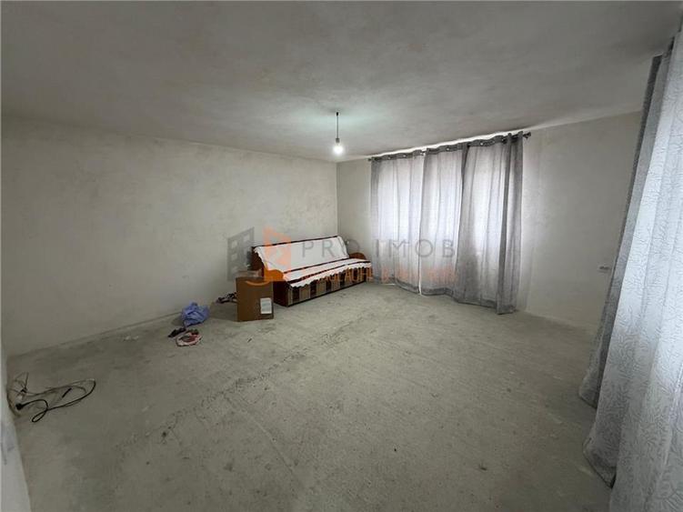 Casă individuală cu 4 camere cu Teren 528 Mp în Tisău