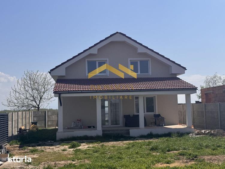 Casă cu 5 camere cu Teren 400 Mp în Bucovăț