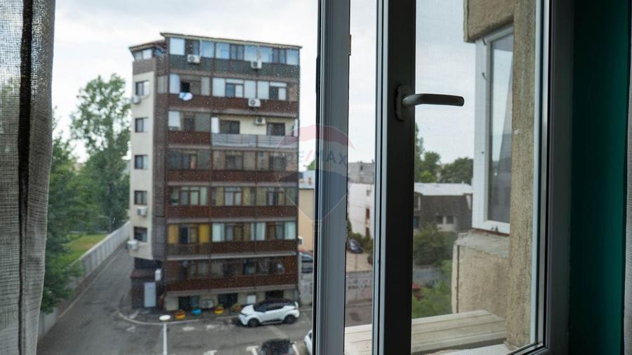 Apartament cu 3 camere decomandat, mobilat în Rahova