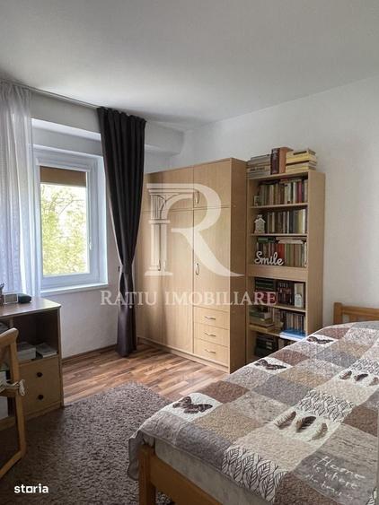 Apartament cu 3 camere decomandat în Dacia