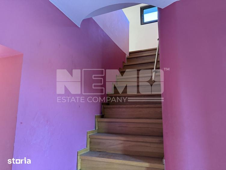 Casă cu 4 camere cu Teren 898 Mp în Mitocu Dragomirnei