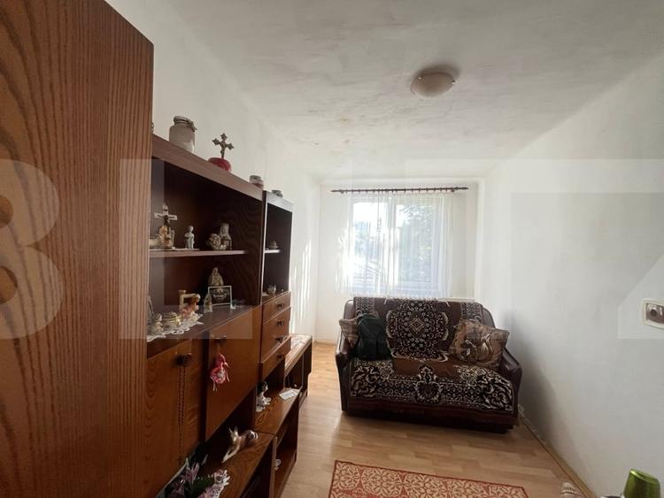 Apartament cu 3 camere semidecomandat în Ultracentral