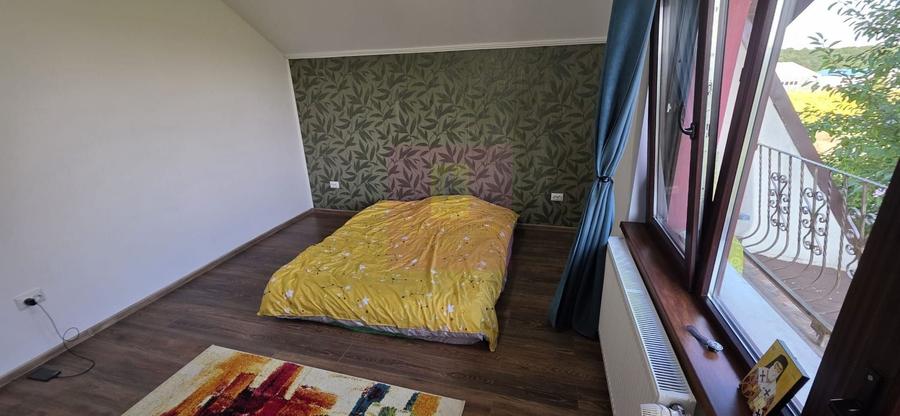 Casă individuală cu 6 camere cu Canalizare în Bănești