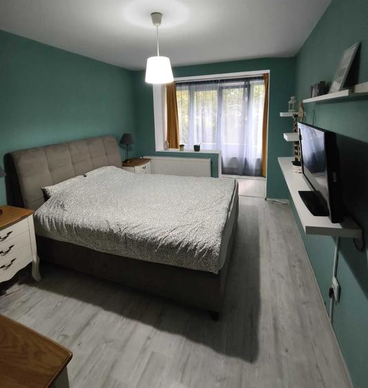 Apartament cu 3 camere semidecomandat în Ultracentral
