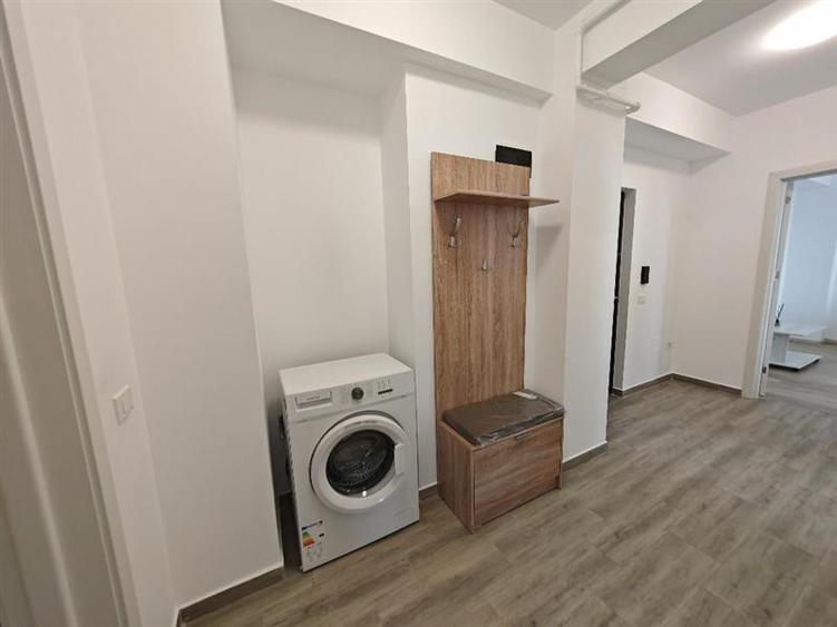 Apartament cu 2 camere decomandat, mobilat în Cristian
