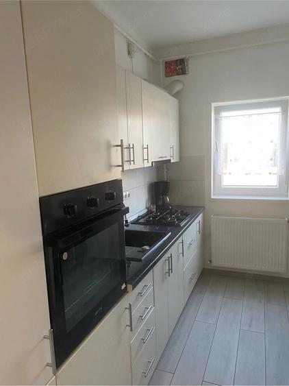 Apartament cu 2 camere decomandat în Exterior Vest