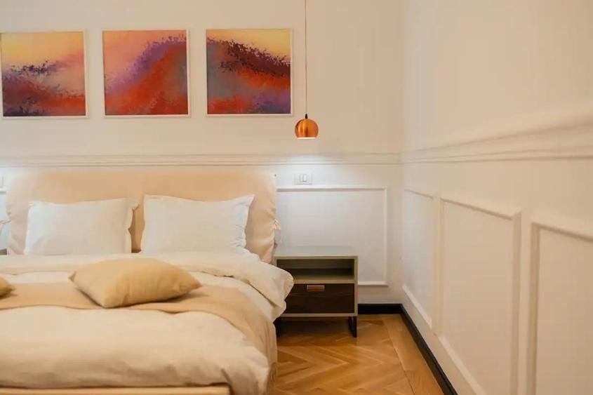 Apartament cu 3 camere decomandat în Universitate