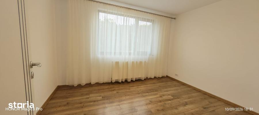Casă cu 4 camere cu Teren 200 Mp în Ruginoasa