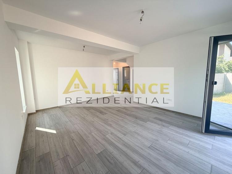 Casă individuală cu 5 camere cu Canalizare în Berceni