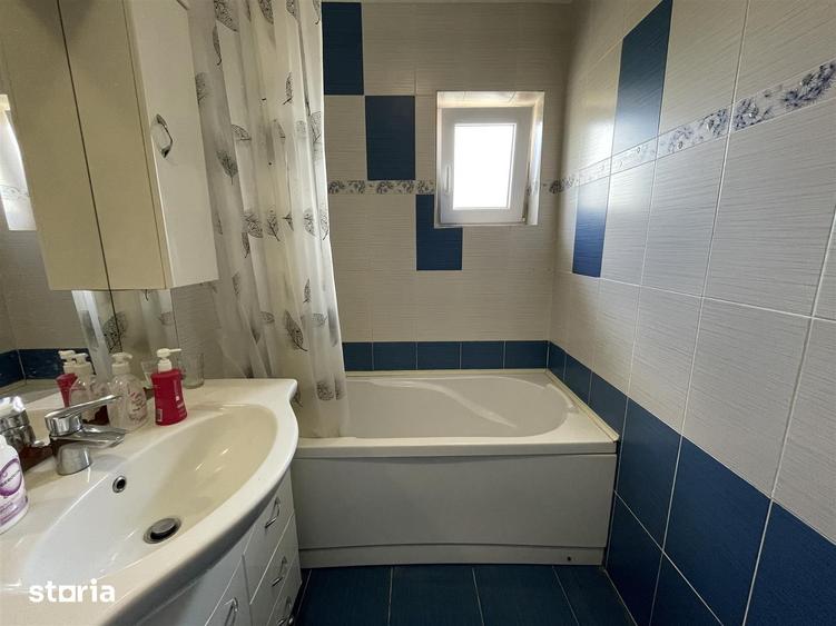 Apartament decomandat 2 camere - Etaj 3/3, parcare inclusa - 12
