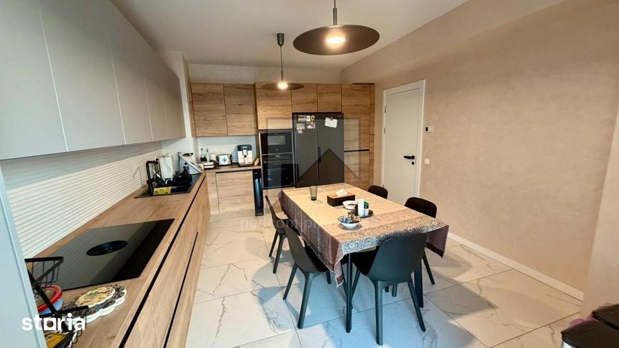 Apartament cu 4 camere în Ștefan cel Mare