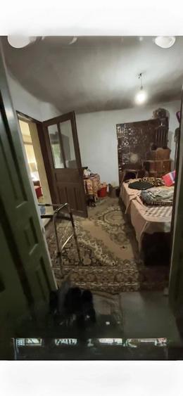 Casă cu 5 camere cu Teren 722 Mp în Țigănești