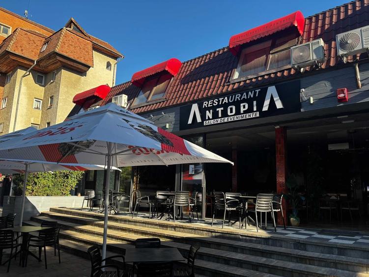 Spațiu comercial, de 2,512 mp, în Coman