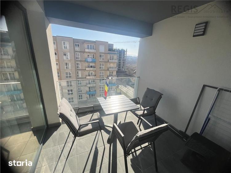 Apartament cu 2 camere semidecomandat, mobilat în Tractorul