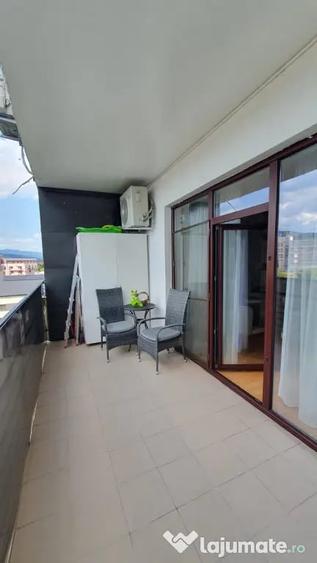 Apartament cu 3 camere decomandat în Vest