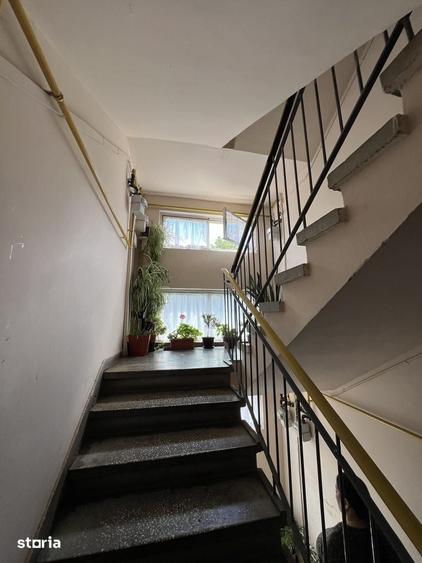 Apartament cu 3 camere în Micro 14
