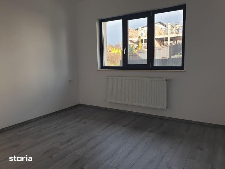 Casă cu 4 camere cu Teren 300 Mp în Valea Lupului