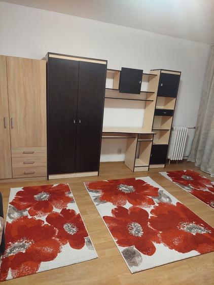 Garsoniera pentru inchiriat - 1