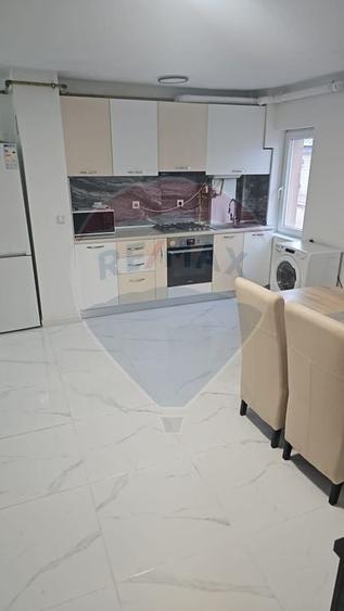 Apartament cu 3 camere decomandat, mobilat în Ultracentral — fotografia 2