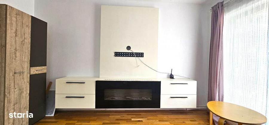 Casă cu 4 camere în Odăile