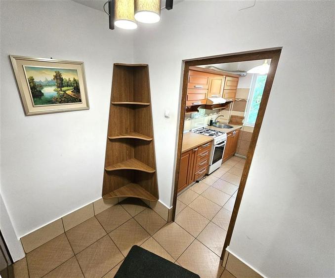 Apartament cu 2 camere semidecomandat, mobilat în Tătărași