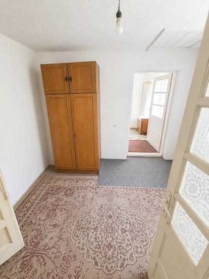 Casa ?i teren intravilan cu poten?ial rezidential- Dragasani-acces la doua strazi - 10