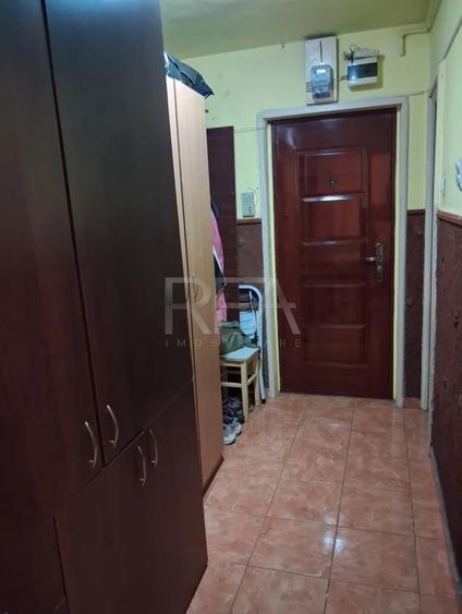 Garsonieră decomandată, mobilată în Berceni