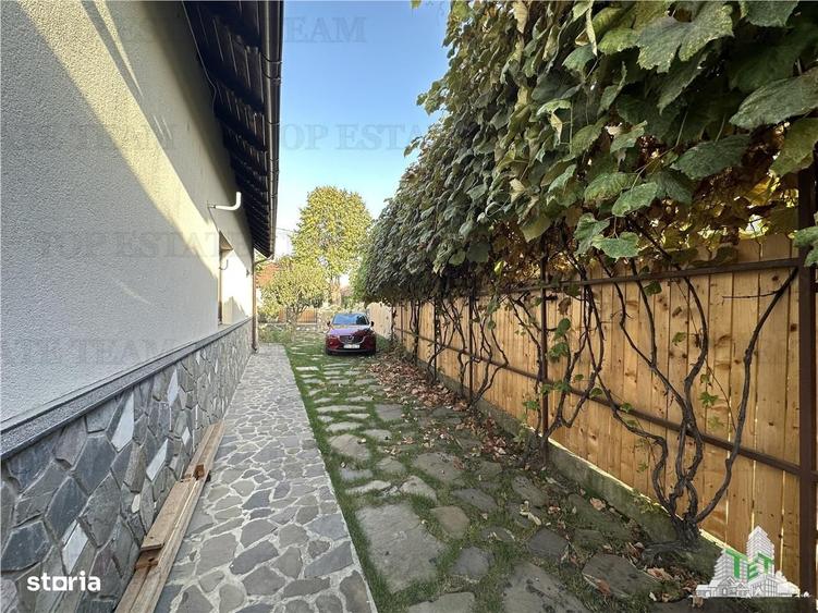 Casă cu 4 camere cu Teren 436 Mp în Cornu