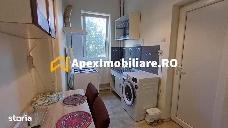 Apartament cu 2 camere semidecomandat, mobilat în Victoriei