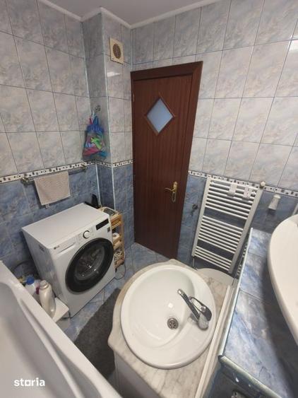Apartament cu 2 camere decomandat, mobilat în Central