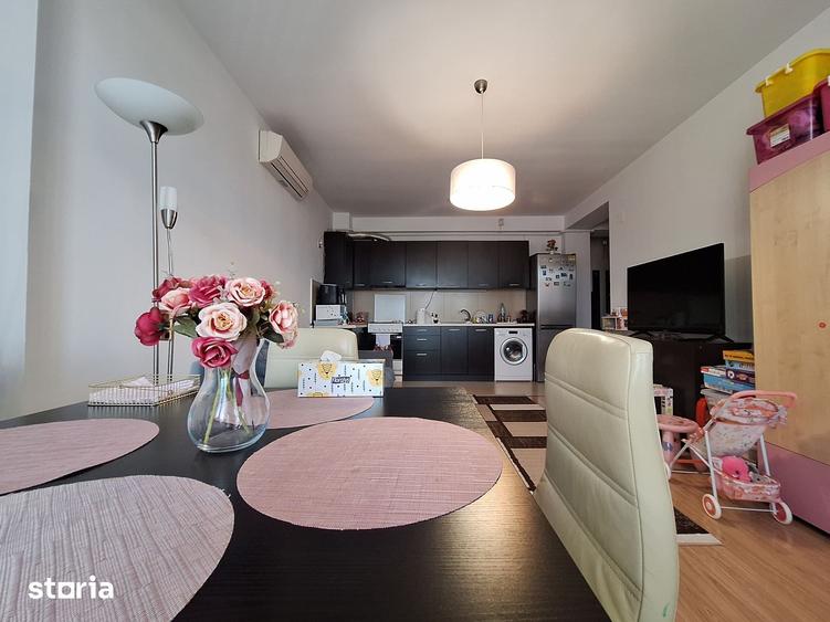 Apartament cu 2 camere decomandat în Fratelia