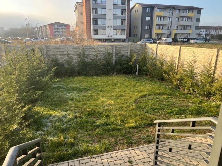 Casă cu 3 camere cu Teren 220 Mp în Girocului