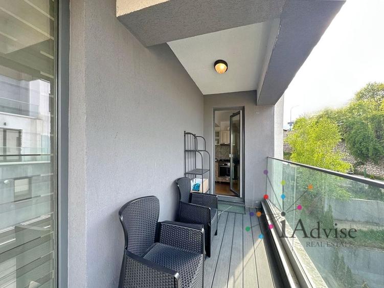 Apartament cu 3 camere decomandat, mobilat în Centrul Civic