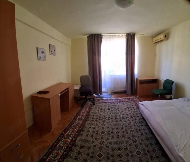 Apartament cu 2 camere decomandat în Complex Studențesc