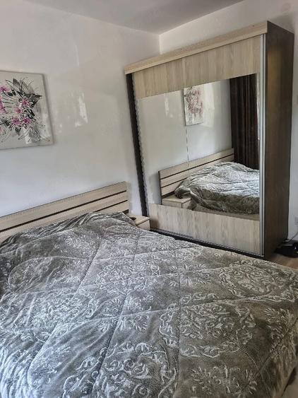 Apartament cu 3 camere semidecomandat în Exterior Vest