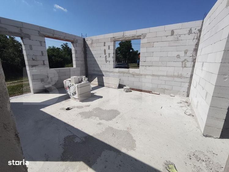Casă cu 3 camere cu Teren 630 Mp în Leș