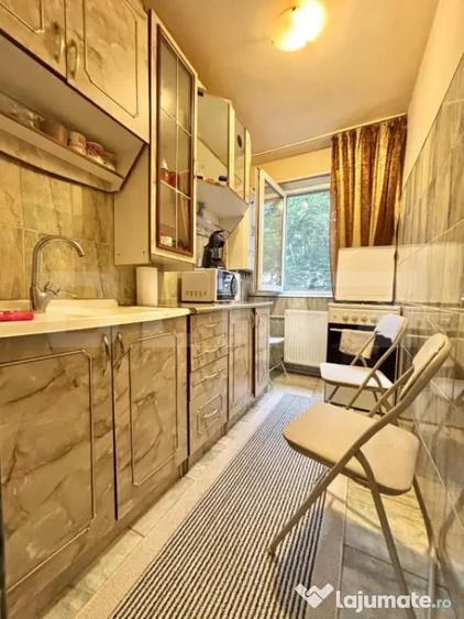 Apartament cu 2 camere semidecomandat în Micro 6
