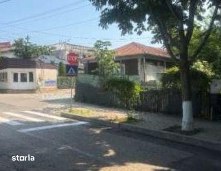 Casă cu 3 camere cu Teren 595 Mp în Central