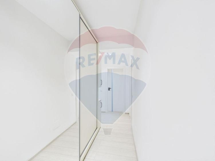 Apartament cu 3 camere decomandat, mobilat în Lujerului