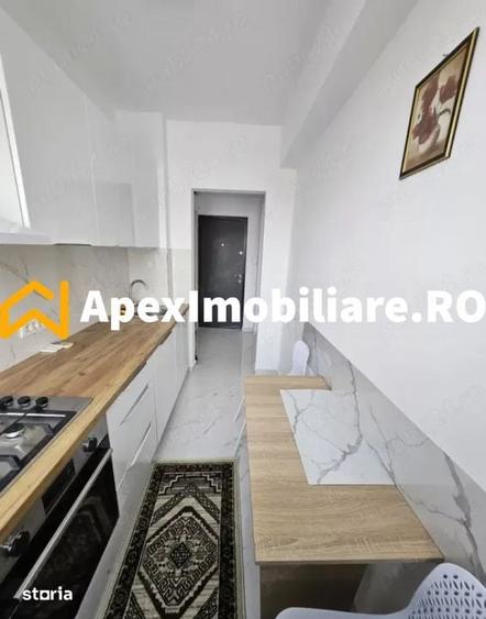 Apartament cu 2 camere semidecomandat în Centrul Civic