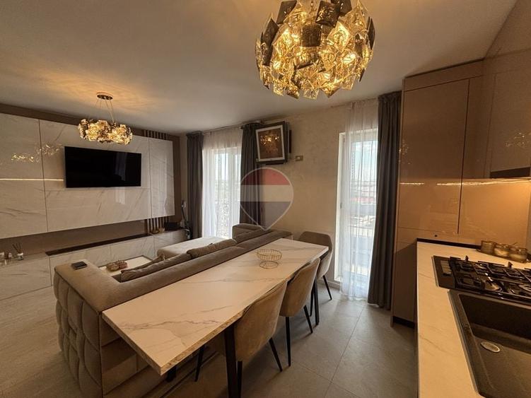 Apartament cu 3 camere decomandat, mobilat în Theodor Pallady
