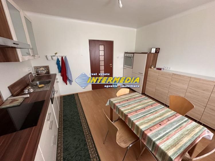 Casă individuală cu 5 camere cu Teren 2500 Mp în Hăpria