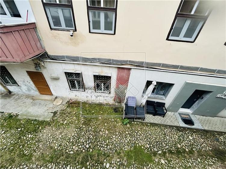 Apartament cu 2 camere nedecomandat în Ultracentral