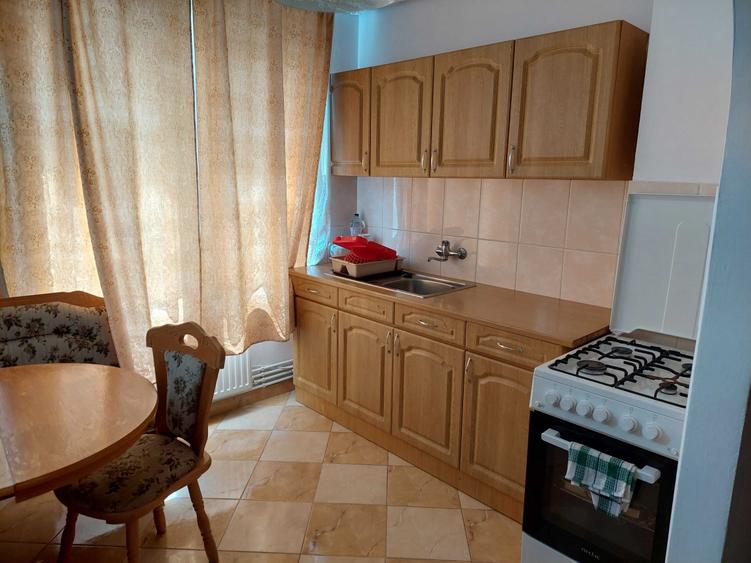 Apartament cu 2 camere decomandat în Solidarității