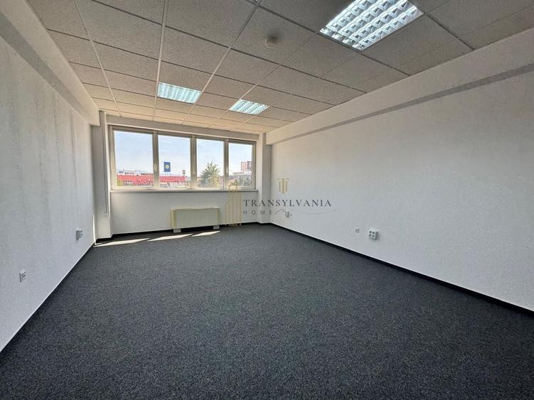 Birou, de 20 mp, în Șelimbăr